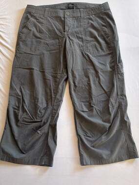 KÜHL Splash Kapri Women's Hiking Pants Charcoal Grey Size 12
D1